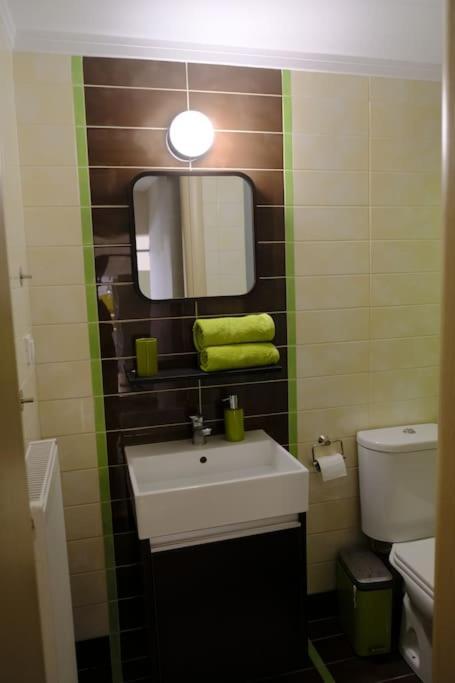 Apartment With Garden In Thessaloniki. 외부 사진